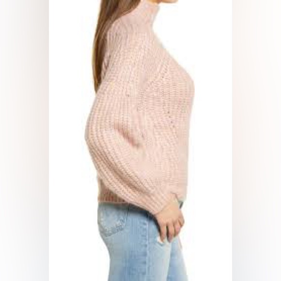 All in Favor Women's Mockneck Pink Puff Sleeve Sweater Size S - Picture 2 of 7